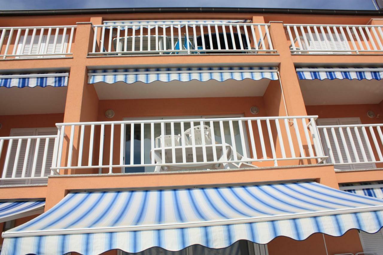 Apartment Wind *